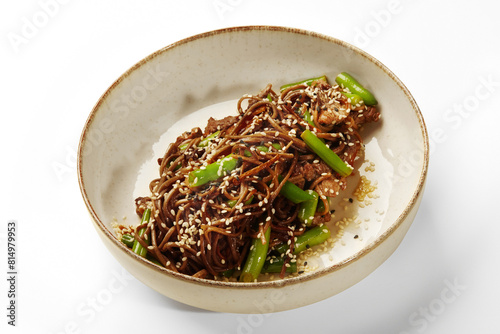 Fototapeta Naklejka Na Ścianę i Meble -  Beef soba noodle bowl with green beans and sesame