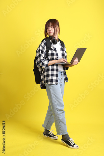 20s Asian college student