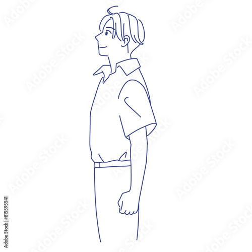 夏に向かってやる気のある笑顔の男子学生