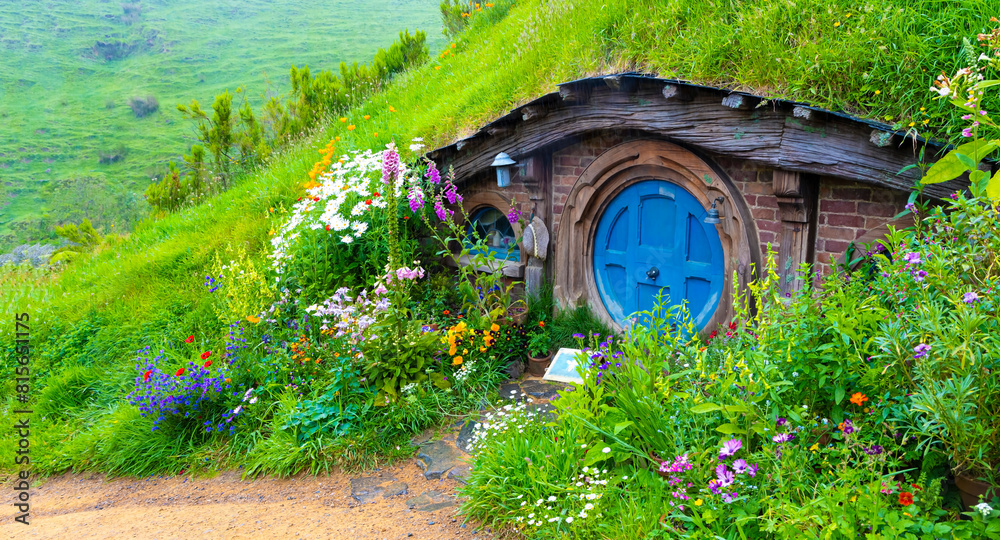 Foto de MATAMATA- NEW ZEALAND -NOVEMBER -2- 2022: Hobbiton - movie set ...