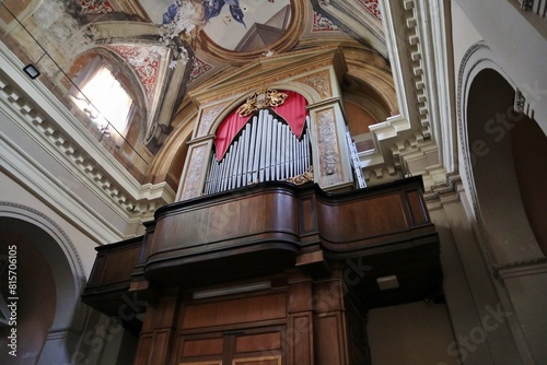 Obraz na płótnie Nemi - Organo ottocentesco nella Chiesa di Santa Maria del Pozzo w salonie