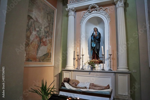 Obraz na płótnie Nemi - Cappella dell'Addolorata nella Chiesa di Santa Maria del Pozzo w salonie