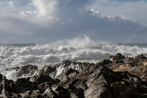 Rough sea day © Zacarias da Mata
