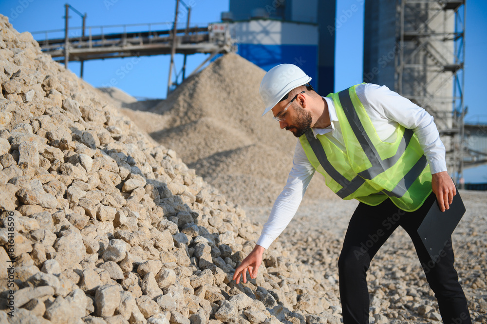 Engineer of industry lab control quality of gravel