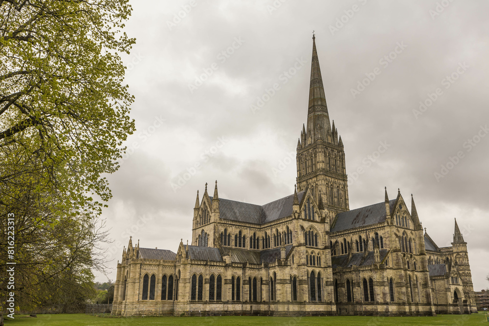 Obraz premium Gothic Salisbury Cathedral, United Kingdom