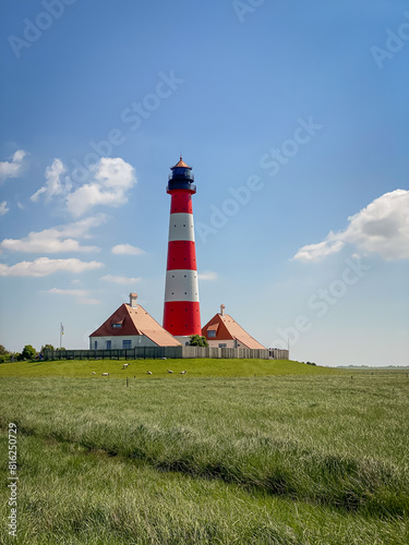 Majest  tischer Leuchtturm von Westerhever  Nordfriesisches K  stenidyll