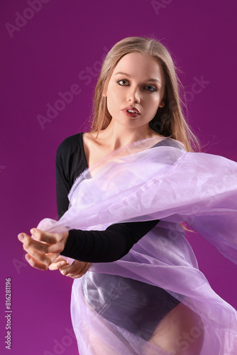 Beautiful young woman in bo...