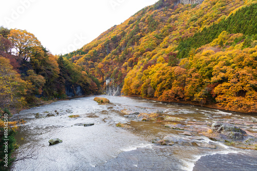 日本の風景・秋　群馬県沼田市　紅葉の吹割の滝（吹割渓谷） photo