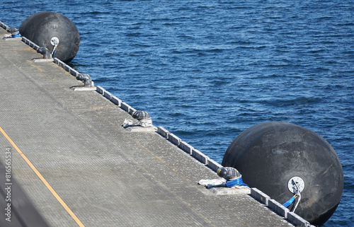 Wallpaper Mural Shock-absorbing fenders for quays and hulls in Japan ports
 Torontodigital.ca