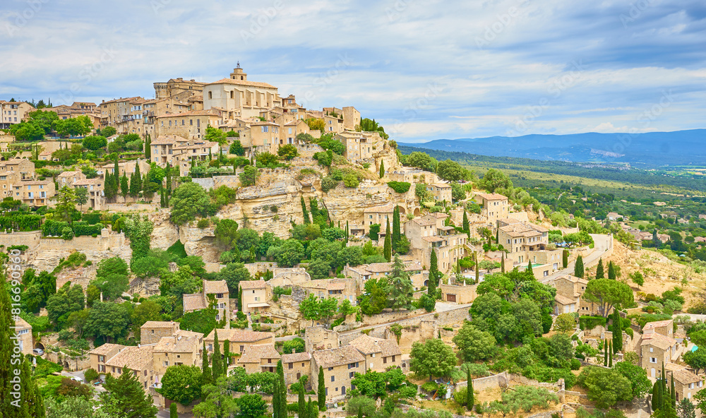 Obraz premium Famous town of Gordes in Provence, southern France