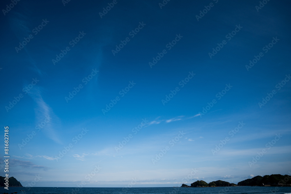 Obraz premium 青空と海