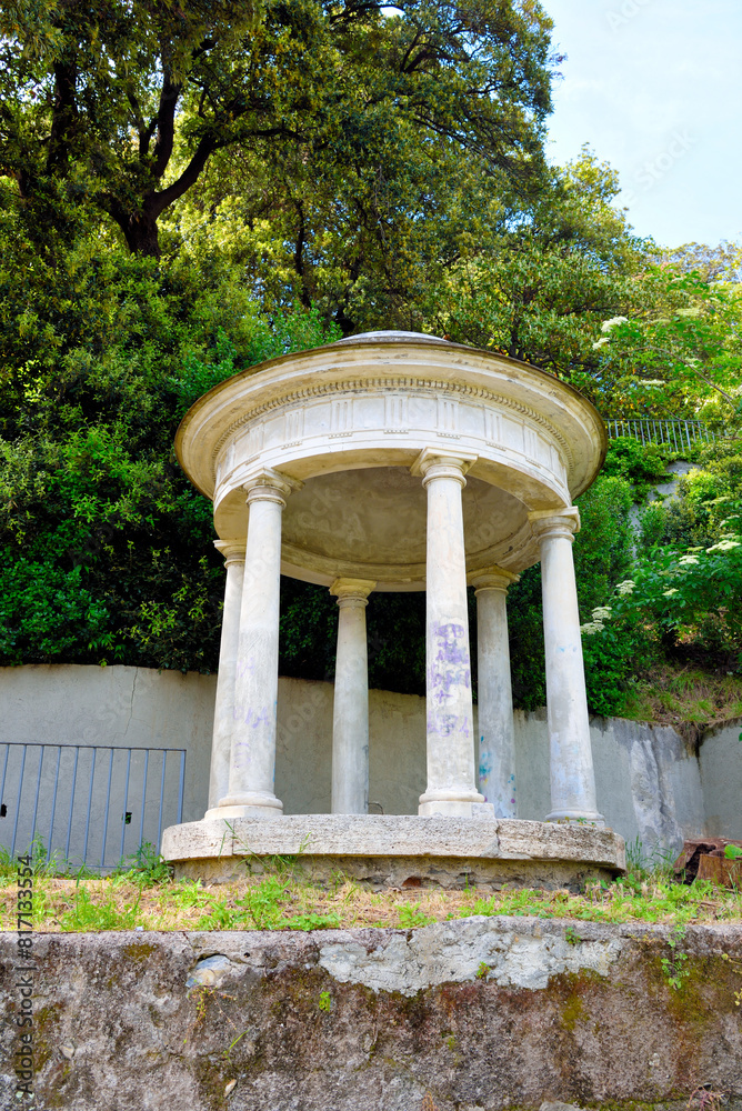 Naklejka premium small temple of villa rosazza Genoa Italy