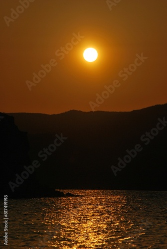 Atardecer en el parque nacional Mochima estado Sucre Venezuela.