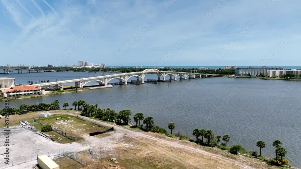 Bridge over the Intracoastal waterway at Daytona Beach Florida Bridge over the Intracoastal waterway at Daytona Beach Florida