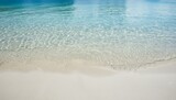 エメラルドブルーの透き通った海と白い砂浜3
