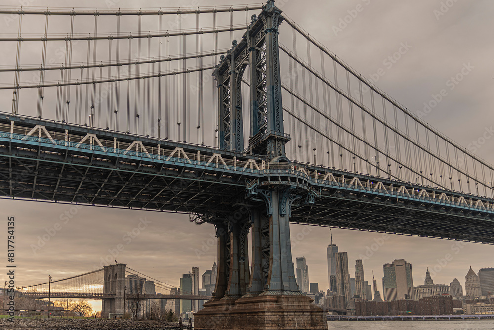 Obraz premium new york, views of the manhattam bridge in new york. views of new york. 