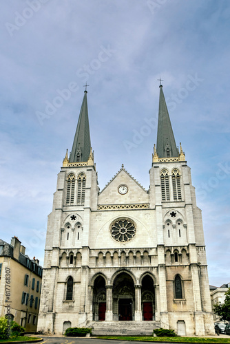 Church of Saint-Jacques de Pau, or Pau Funicular, is a funicular railway in the city of Pau in the Pyrénées-Atlantiques