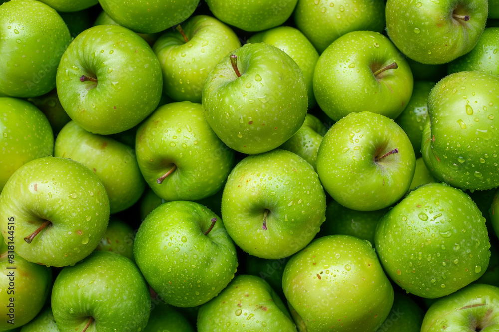 Fruit background top view green apples with drops. Vegetarian menu, vegan pattern, vegan card, flat lay style. Healthy detox vitamin texture, vegetarian food close up, copy space. Fruit background top view green apples with drops. Vegetarian menu, vegan pattern, vegan card, flat lay style. Healthy detox vitamin texture, vegetarian food close up, copy space.
