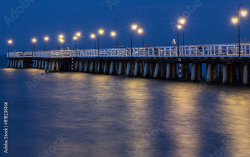 Obraz na płótnie Pier in Gdynia at night, Baltic coast w salonie