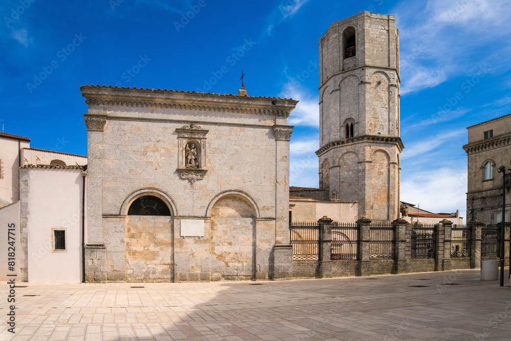 Obraz premium Monte Sant'Angelo: From Ancient Legends to Modern Pilgrimages