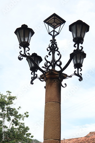 Alumbrado público antiguo en colombia