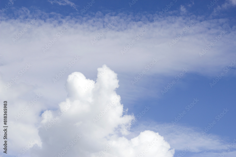 Obraz premium blue sky with white summer clouds