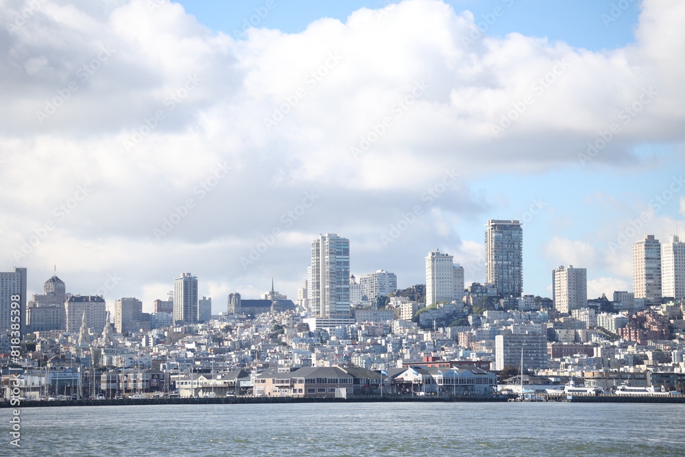 Naklejka premium San Francisco City Skyline Viewed from the Bay