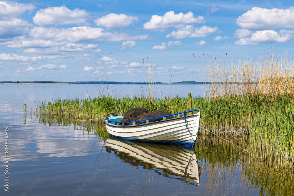 Fischerboot am Achterwasser bei Warthe auf der Insel Usedom Fischerboot am Achterwasser bei Warthe auf der Insel Usedom