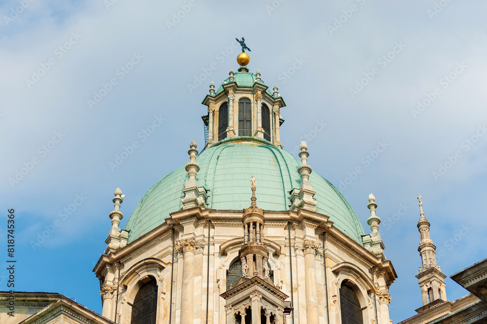 Obraz premium ornate cathedral dome with architectural details