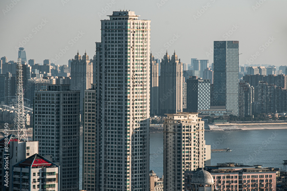 The clear sky, the magnificent skyscrapers on the Wuhan skyline have a modern appearance The clear sky, the magnificent skyscrapers on the Wuhan skyline have a modern appearance