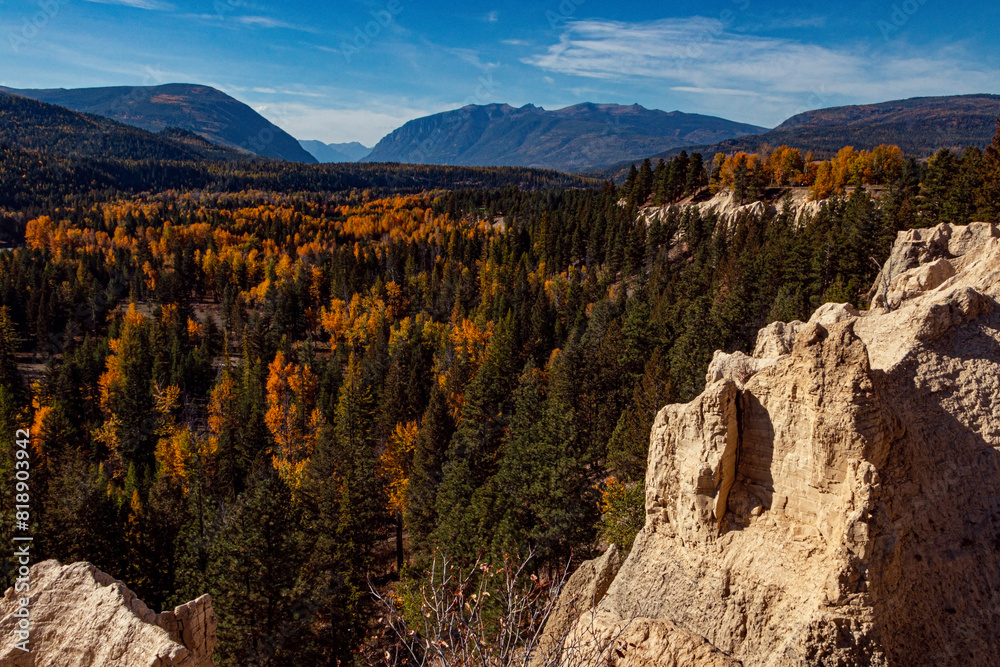 Fototapeta premium East Kootenay Mountain Scene