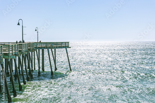the beautiful Pismo Beach and pier at noontime
