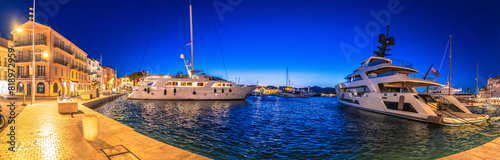 Obraz na płótnie Saint Tropez village yachting waterfront panoramic view, famous tourist destination w salonie