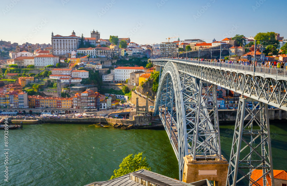 Naklejka premium Beautiful view of bridge Ponte dom Luis and old town Porto, Portugal