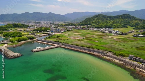 東かがわ市引田にある釣りができる巨大な養殖池