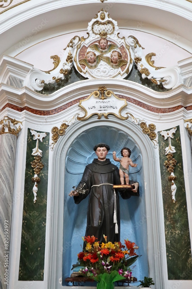 Macchiagodena - Sant'Antonio di Padova nella chiesa omonima