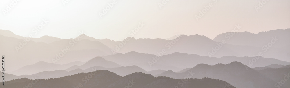 Fototapeta premium The Wonderful Silhouette of the Mountains