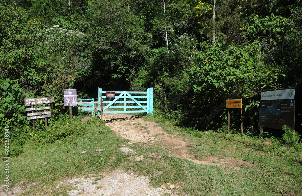 Três Picos State Park.Located in the Serra do Mar, in the mountainous region of the city of Nova Friburgo, in the state of Rio de Janeiro Três Picos State Park.Located in the Serra do Mar, in the mountainous region of the city of Nova Friburgo, in the state of Rio de Janeiro
