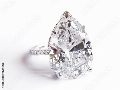 Stunning Pear-Shaped Diamond Engagement Ring  A Sparkling Beauty in Solitude