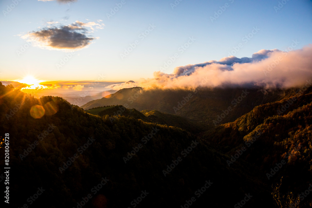 Obraz premium Autumn sunrise in Puigsacalm peak, La Garrotxa, Spain