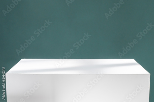 Wallpaper Mural Pedestal product mockup. High quality photo Torontodigital.ca