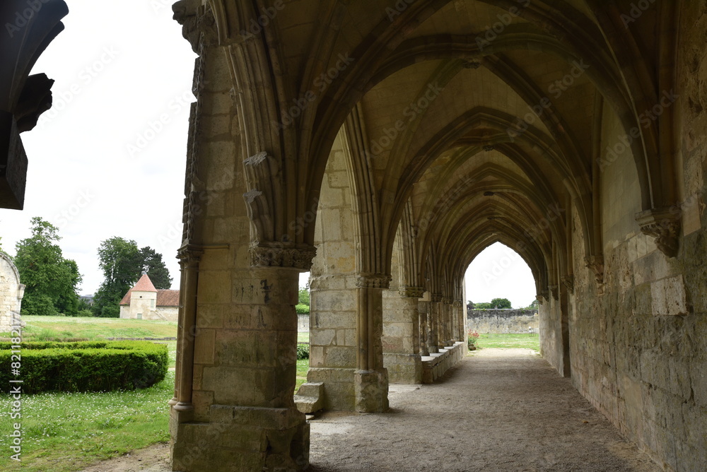 Vestiges de l'abbaye Saint-Jean-des-Vignes à Soissons. France