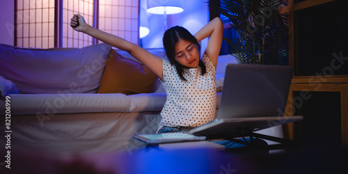 Late-night freelancer, Dedi...