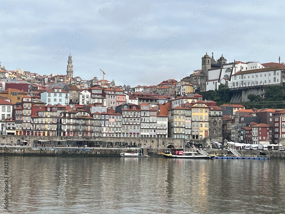 Obraz premium Porto , also known as Oporto, is the second largest city in Portugal after Lisbon. It is the capital of the Porto District.