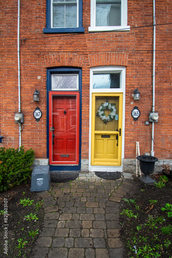 Naklejka premium old door