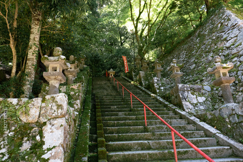寺の石段