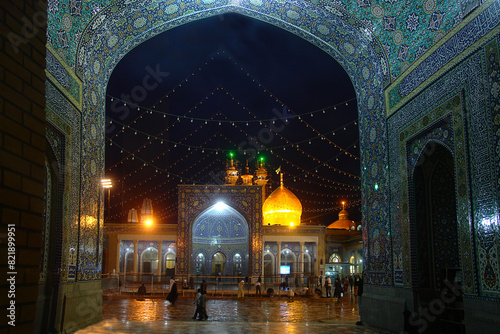Canvas Print Shia Islam Shrine of Fatima Masumeh in night in city of Qom in Iran
