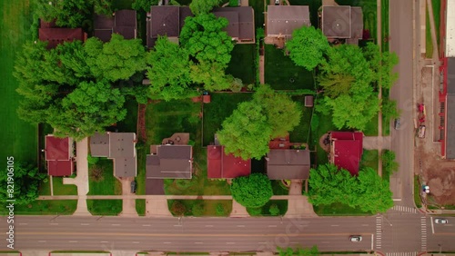 Top-down aerial of the suburban landscape of Arlington Heights in Illinois, USA, highlighting the essence of tranquil community living. photo