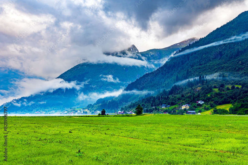 Naklejka premium Valley