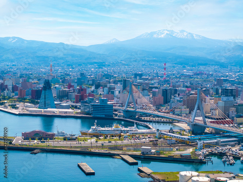 Konstfotografi 青森港と八甲田山（青森県青森市）